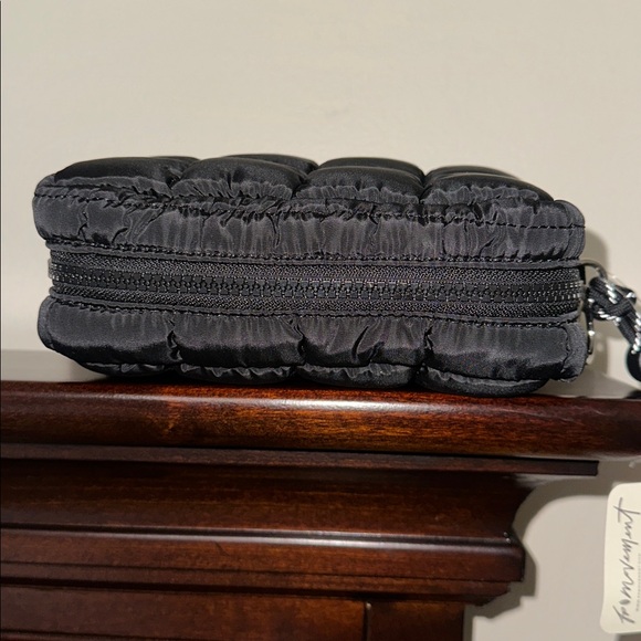 FP movement Black Essentials Quilted Nylon Waterproof Cosmetic Bag - Picture 11 of 16